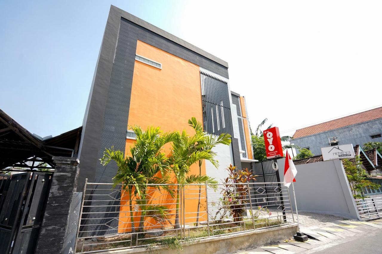 Oyo 1316 Mentari Family Homestay Probolinggo Luaran gambar