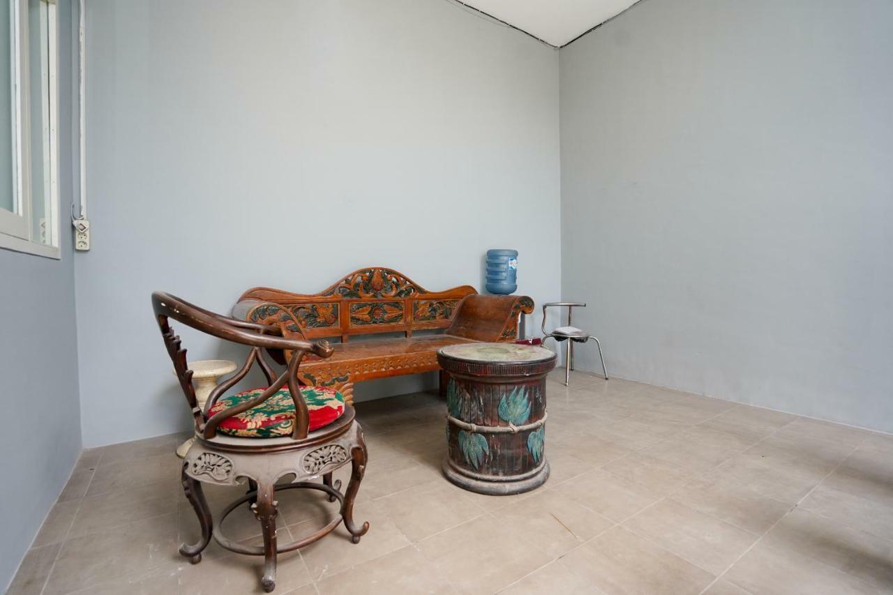 Oyo 1316 Mentari Family Homestay Probolinggo Luaran gambar