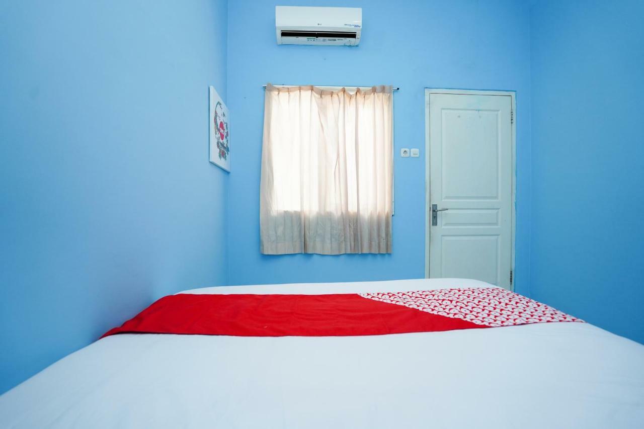 Oyo 1316 Mentari Family Homestay Probolinggo Luaran gambar